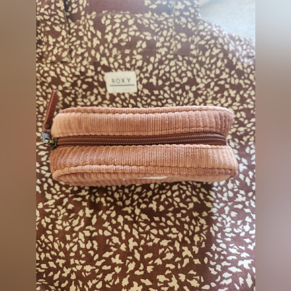 Roxy Tote bag and Cosmetic bag
